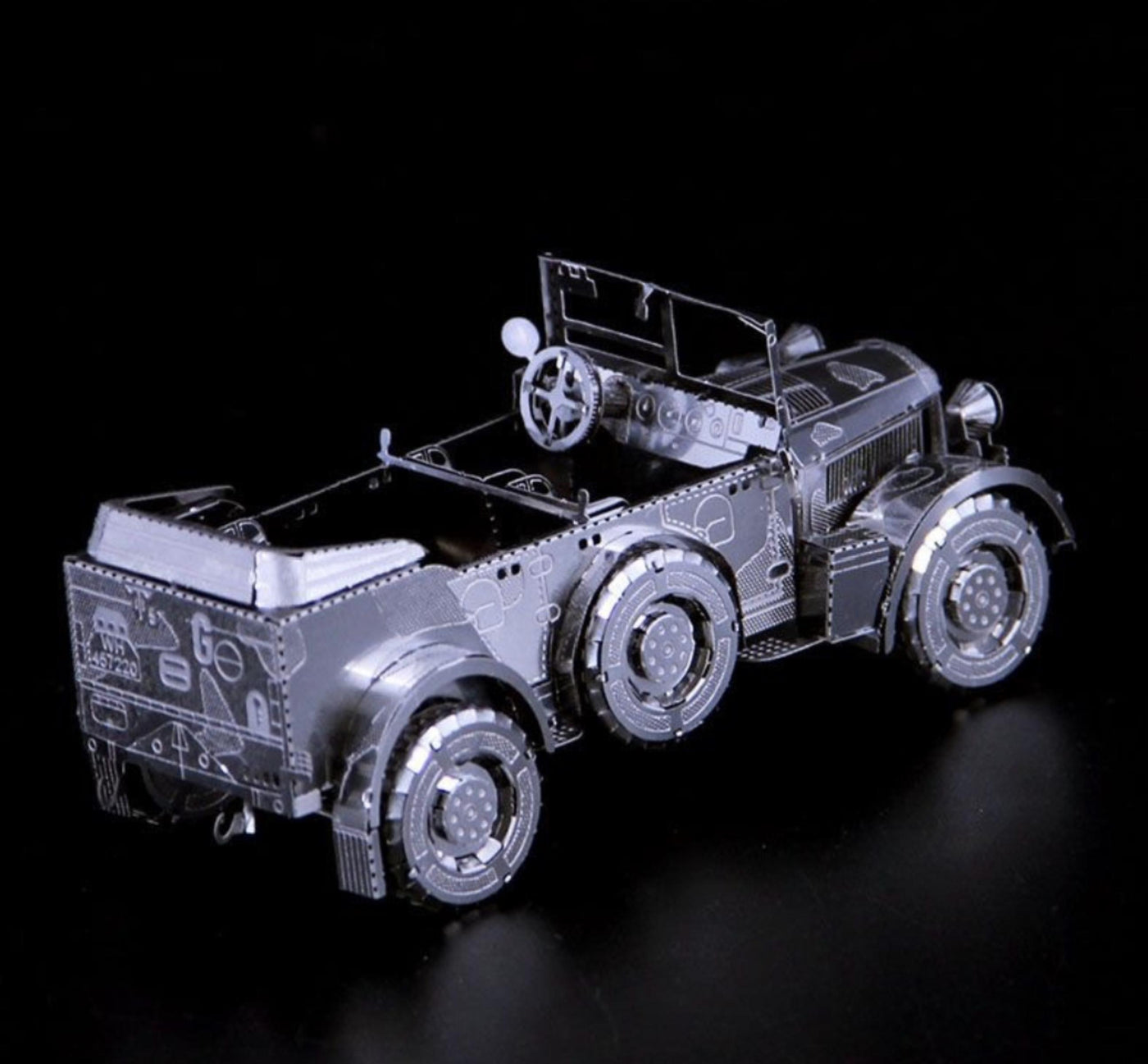 Armoured Personnel Carrier Metal Model Kit – 3D Laser Cut Puzzle Craft for Military Vehicle Lovers & Hobbyists