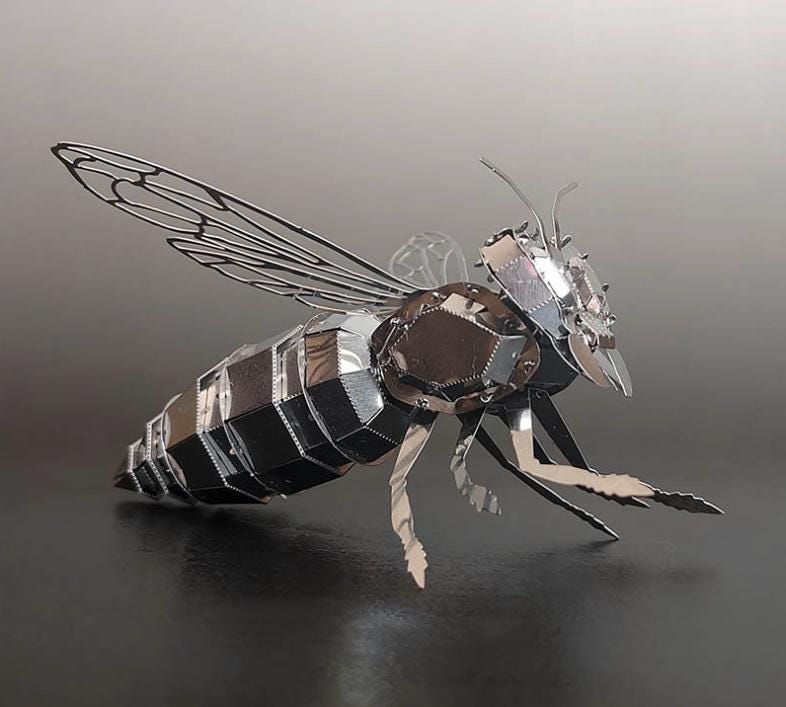 Wasp Metal Model Kit – 3D Puzzle Craft for Insect Lovers