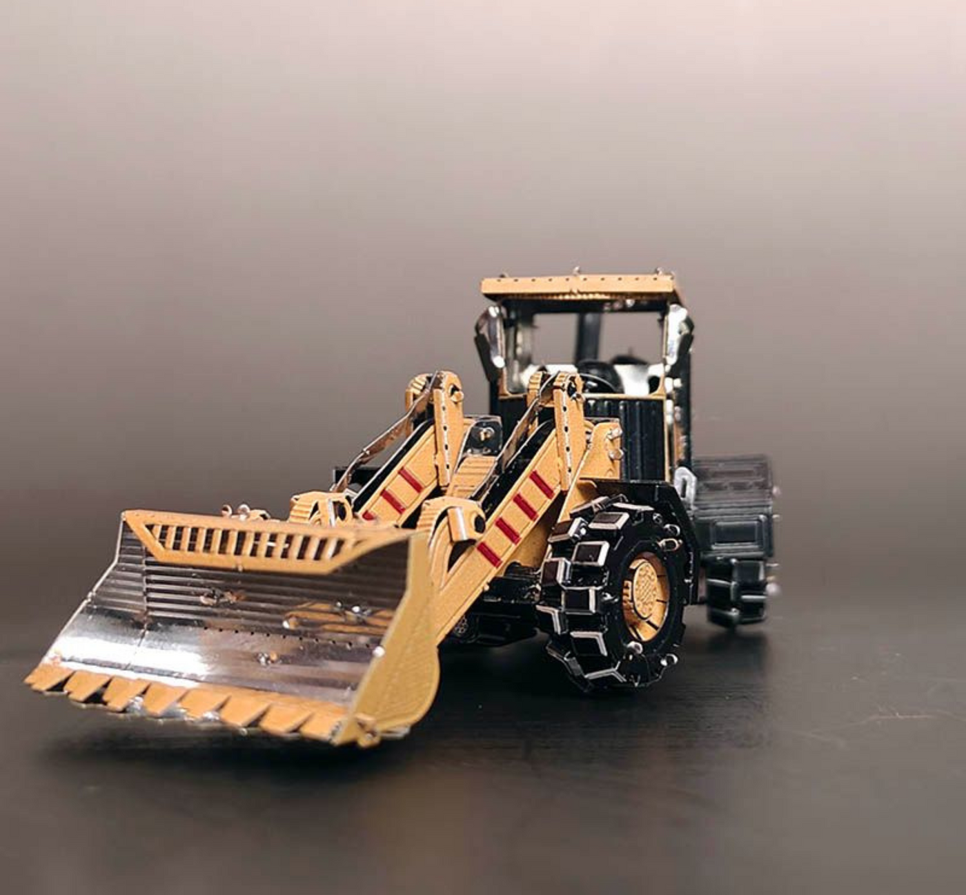 Front Loader Metal Model Kit – 3D Laser-Cut Puzzle for Builders & DIY Fans