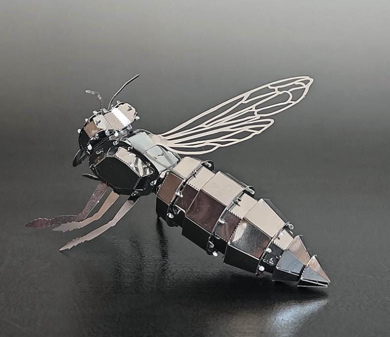 Wasp Metal Model Kit – 3D Puzzle Craft for Insect Lovers