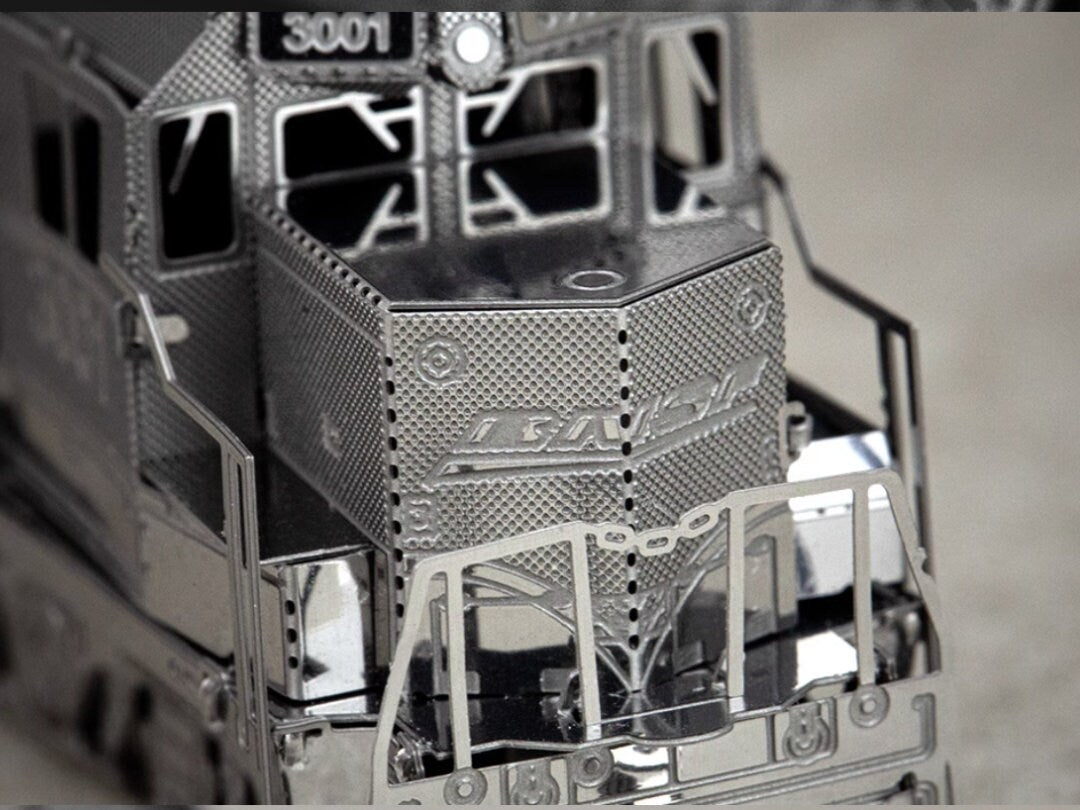 Armoured Train Metal Model Kit – 3D Laser-Cut Puzzle for Train Enthusiasts