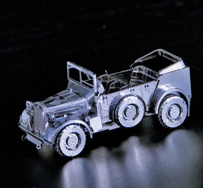 Armoured Personnel Carrier Metal Model Kit – 3D Laser Cut Puzzle Craft for Military Vehicle Lovers & Hobbyists