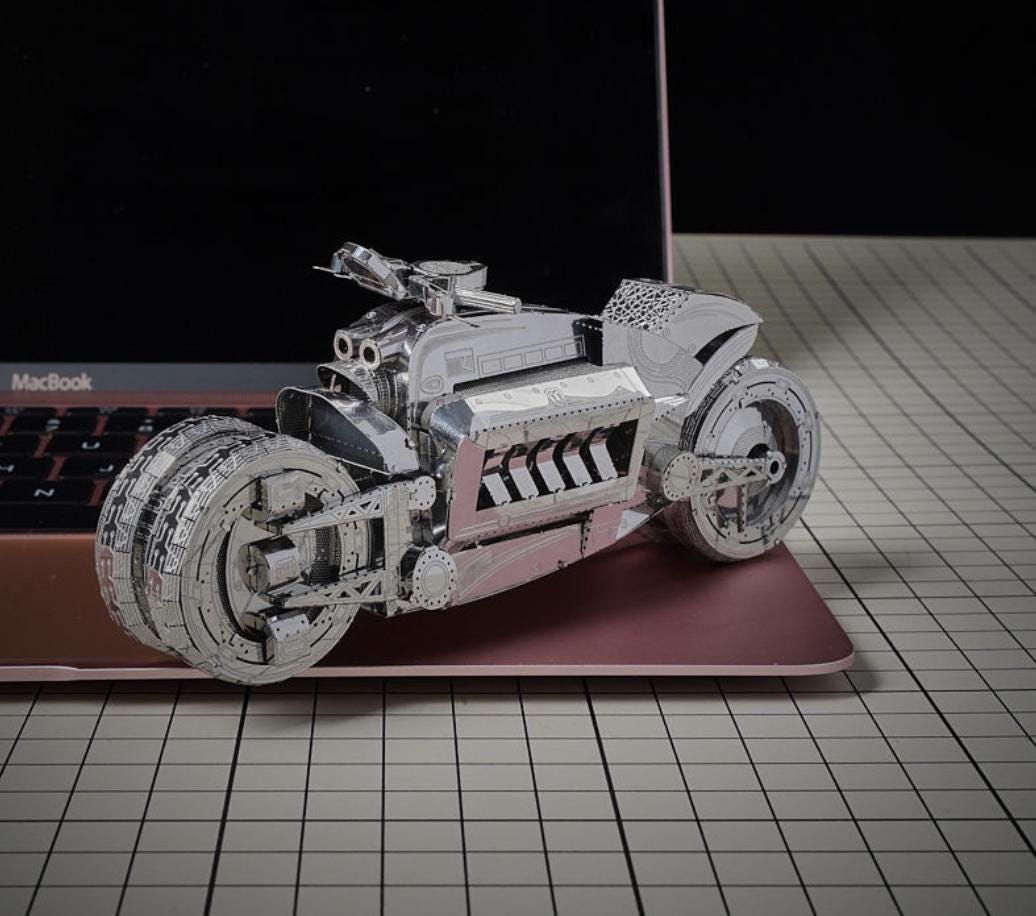 Dodge Tomahawk V10 Motorbike Metal Model Kit – 3D Puzzle Craft for Motorcycle Lovers, DIY Hobby Gift