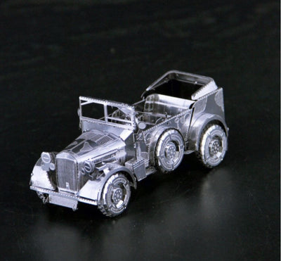 Armoured Personnel Carrier Metal Model Kit – 3D Laser Cut Puzzle Craft for Military Vehicle Lovers & Hobbyists