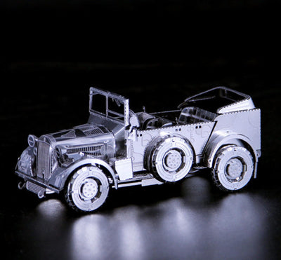 Armoured Personnel Carrier Metal Model Kit – 3D Laser Cut Puzzle Craft for Military Vehicle Lovers & Hobbyists