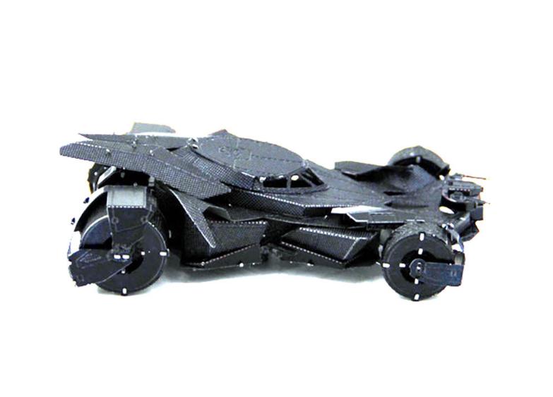 Batmobile Metal Model Kit – 3D Laser-Cut Puzzle | DIY Craft Gift for Batman Fans (Batman v Superman Edition)